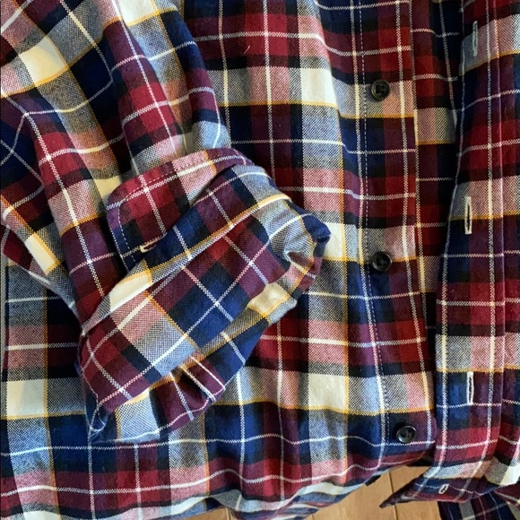 Uniqlo check plaid button-up! - Picture 3 of 3